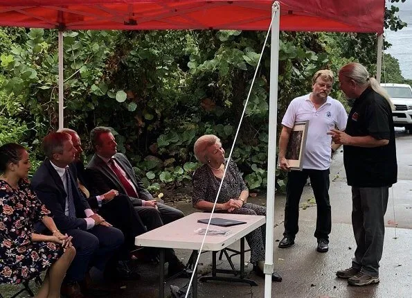 Princess Beatrix opened the Mary’s Point hiking trail in the new Mount Scenery National Park on Saba