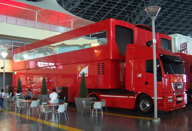 mobil truk besar di dunia-depan
