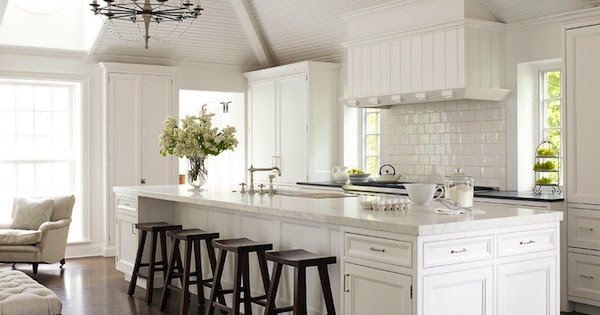 Halcyon Style: Delightful Design: White Hot Kitchen
