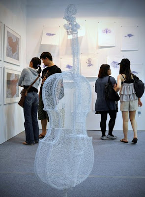 Esculturas con apariencia de objeto modelado en 3D.