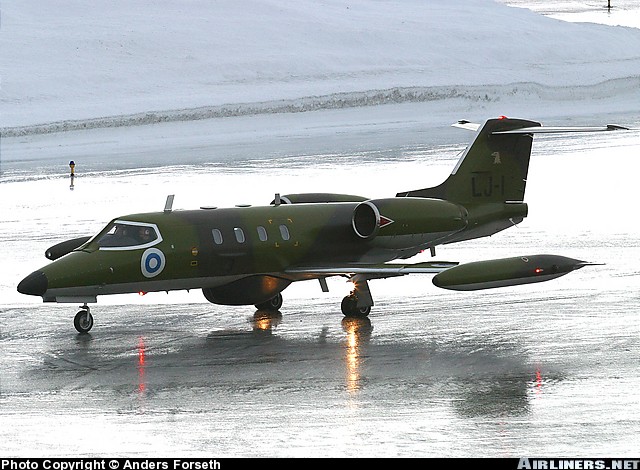 Learjet+35A+Finlandia.jpg