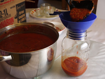 canning tomato sauce