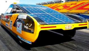 Solar-race-car-built-by-Australian-students