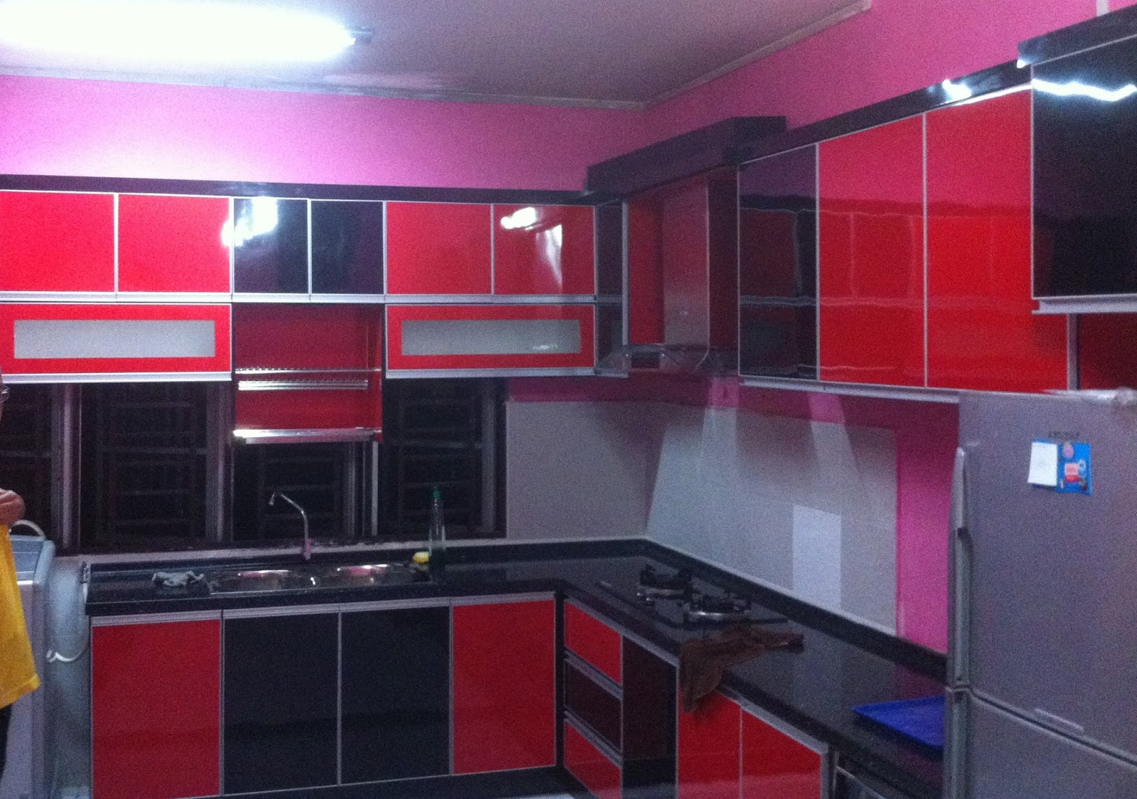 Kabinet Dapur Warna Merah Dan Hitam Kabinet Dapur Perniagaan Mim
