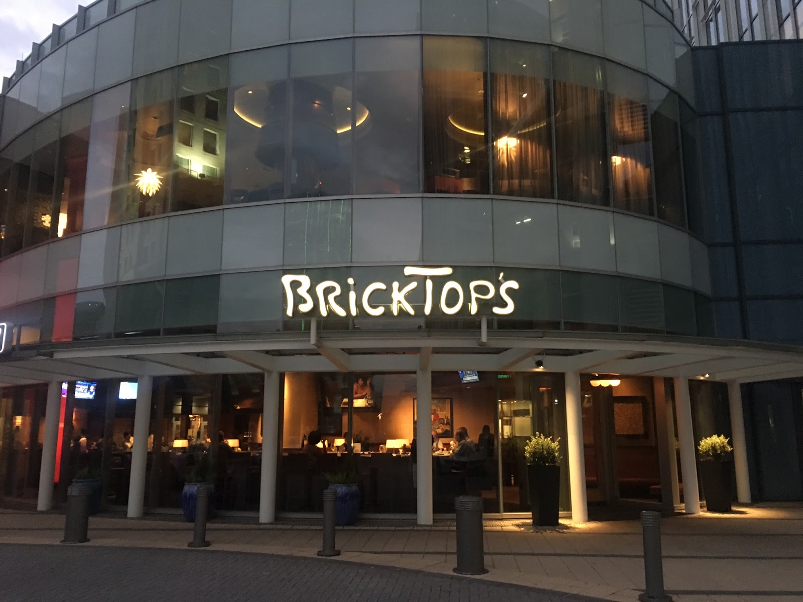 Tomorrow's News Today - Atlanta: [EXCLUSIVE] BrickTop's Bows Out at