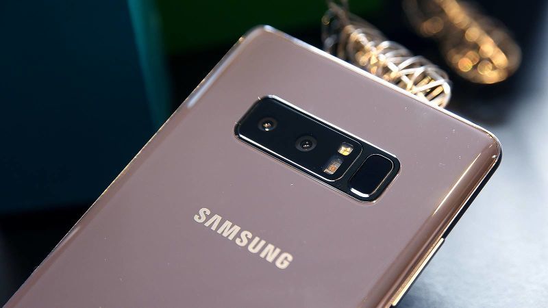 Samsung will not have to update old phones