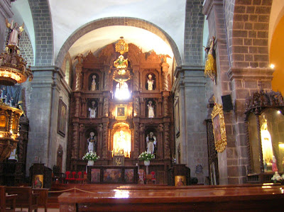 Iglesia Santo Domingo interior, Cusco, Perú, La vuelta al mundo de Asun y Ricardo, round the world, mundoporlibre.com