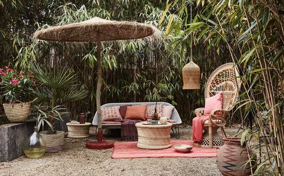 Dreams of a boho summer as a countdown to spring - grass umbrella www.BoHoHome.com @bohosusan