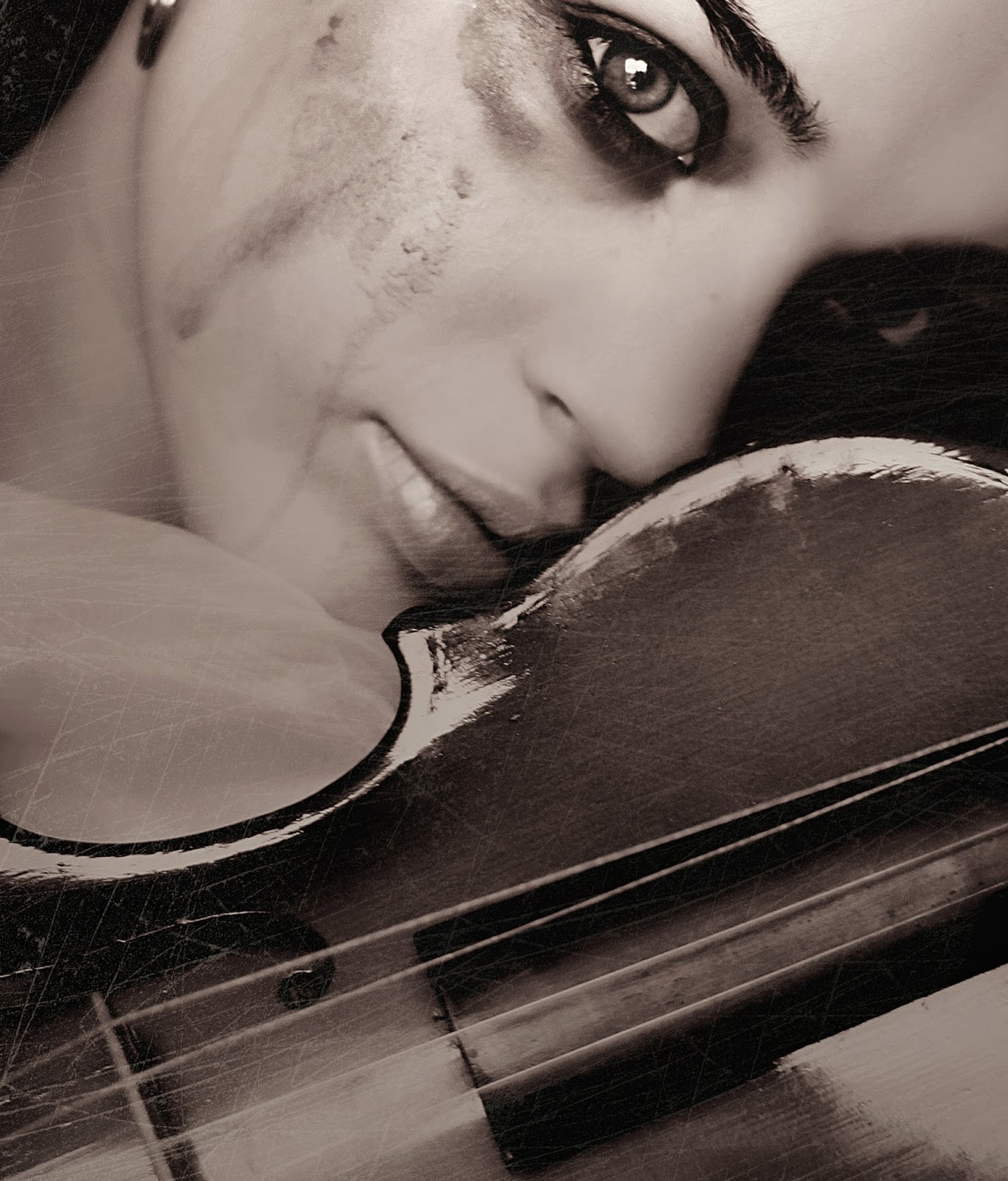 Песня плачут красивые. Скрипка плачет. Плачущая скрипка. Девушка скрипка плачут. Плачущая скрипка фото.