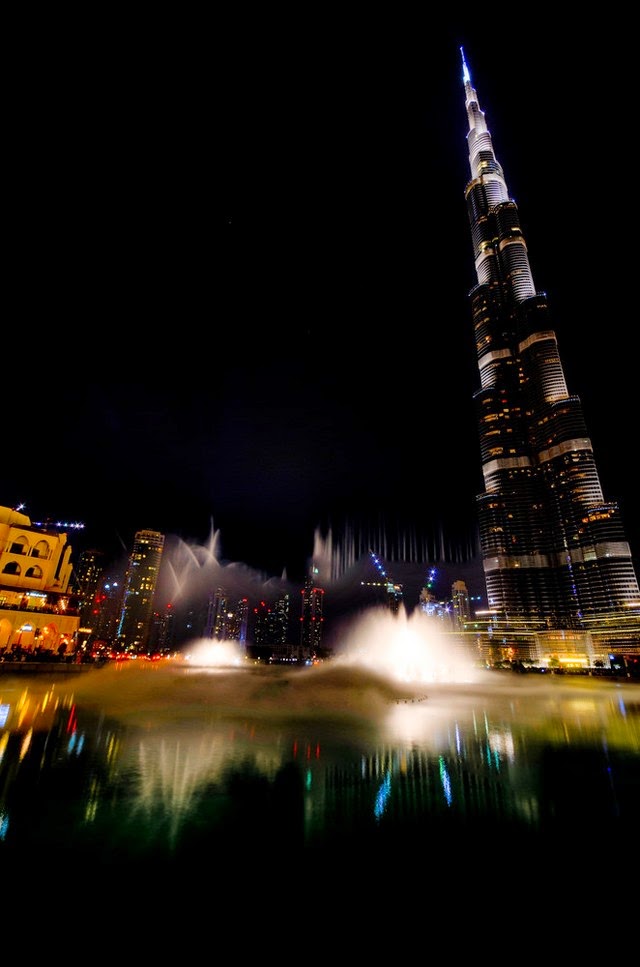 24. Burj Khalifa (Dubai, U.A.E.)