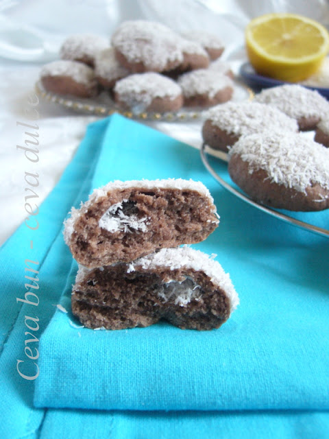 Fursecuri cu cacao si cocos
