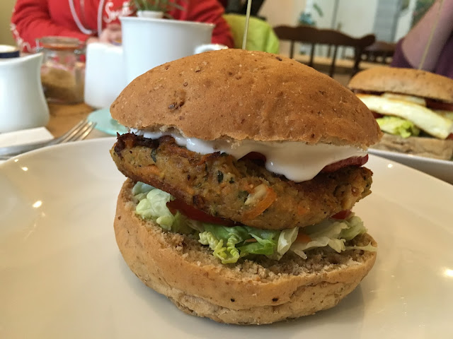 vegan bean burger at the black sheep in bristol 