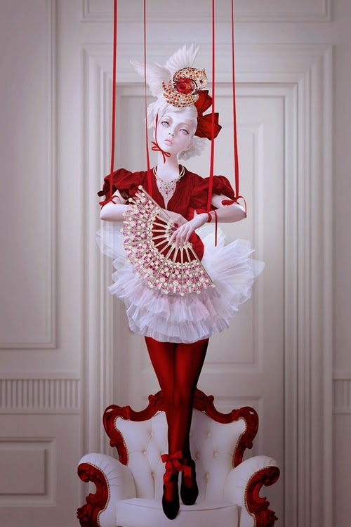 22-Natalie-Shau-Surreal-Photographs-and-Illustrations-www-designstack-co