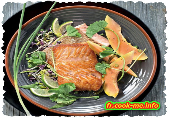 Pavé de saumon grillé à la papaye Pavé de saumon grillé à la papaye