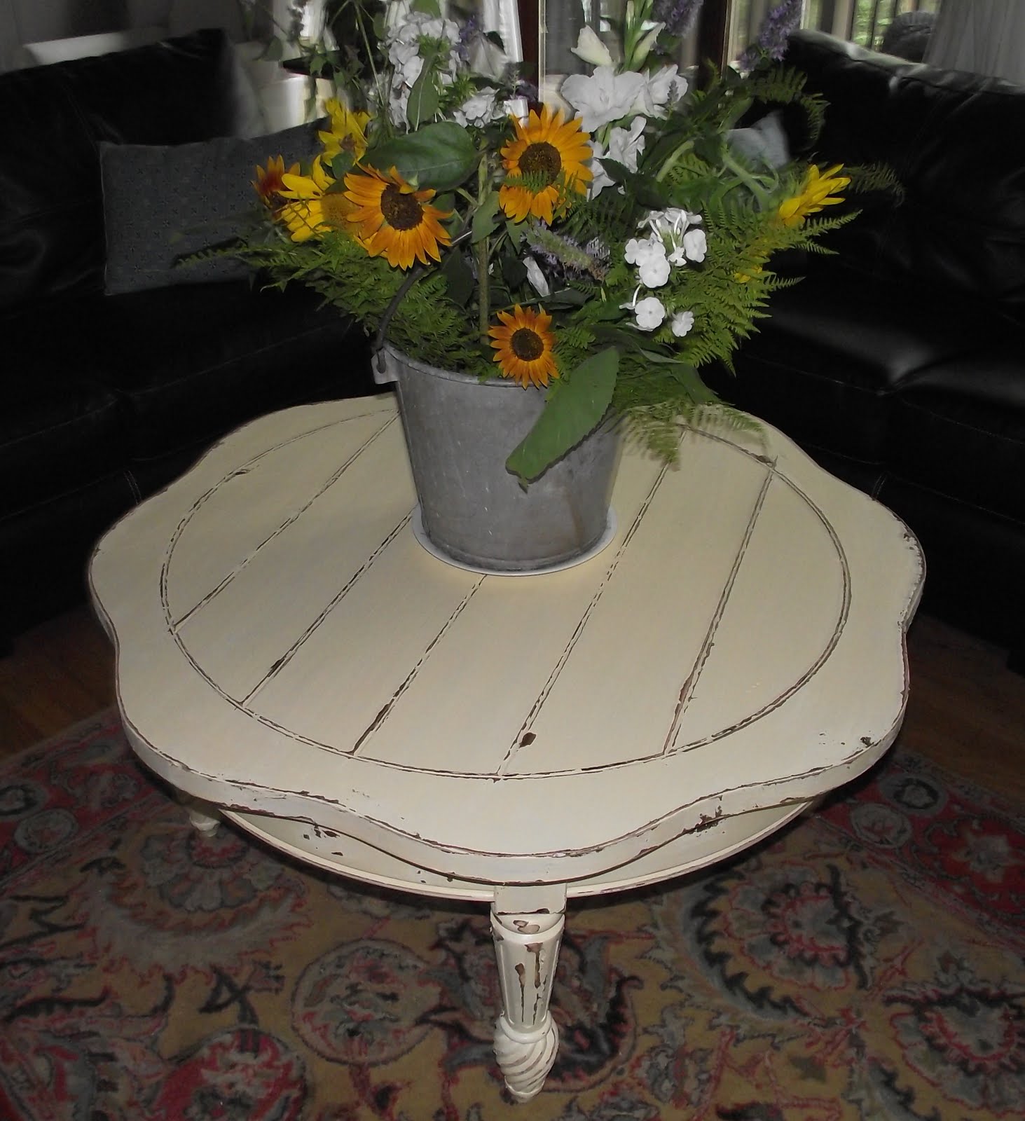 Serendipity Chic Design French country coffee table