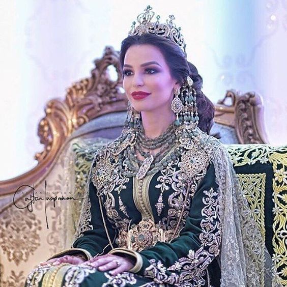 Caftan Mariage 2019 Splendeur Raffinement Caftan Marocain Paris Boutique Vente Caftan Luxe Pas Cher