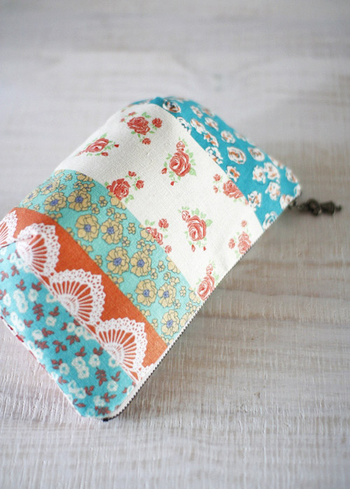 How to make tutorial vintage cosmetic bag purse. DIY step by step tutorial instruction. 