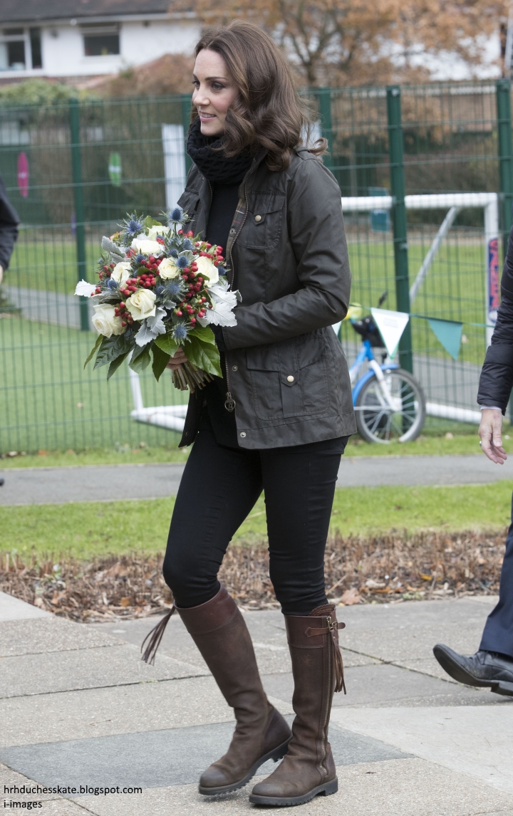 Duchess Kate: The Duchess of Cambridge Shows Off Her Green Fingers ...