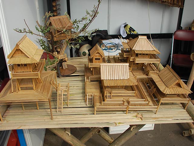  Cara  Membuat  Kerajinan  Tangan Miniatur Rumah Dari  Bambu 