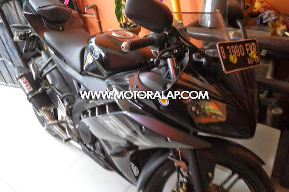 Yamaha R15 Knalpot Yoshimura USA Racing Suara Keren Yamaha R15 Knalpot Yoshimura USA Racing Suara Keren