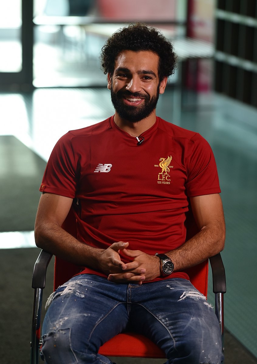 محمد صلاح داخل نادي ليفربول محمد صلاح داخل نادي ليفربول