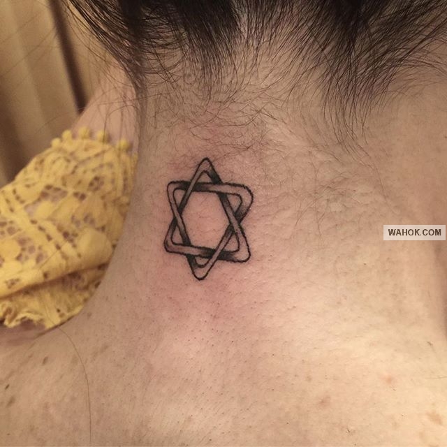Gambar Tato Bintang Terbaru Di Lengan Tangan, Dada, Leher, Punggung Dan Kaki gambar tato bintang terbaik dan paling keren di dunia, gambar tato-tato bintang kaskus