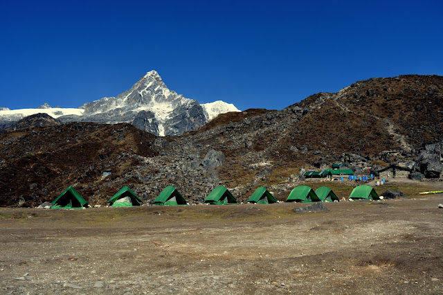 Frey Peak from HMI Base Camp at Chaurikhang Frey Peak from HMI Base Camp at Chaurikhang