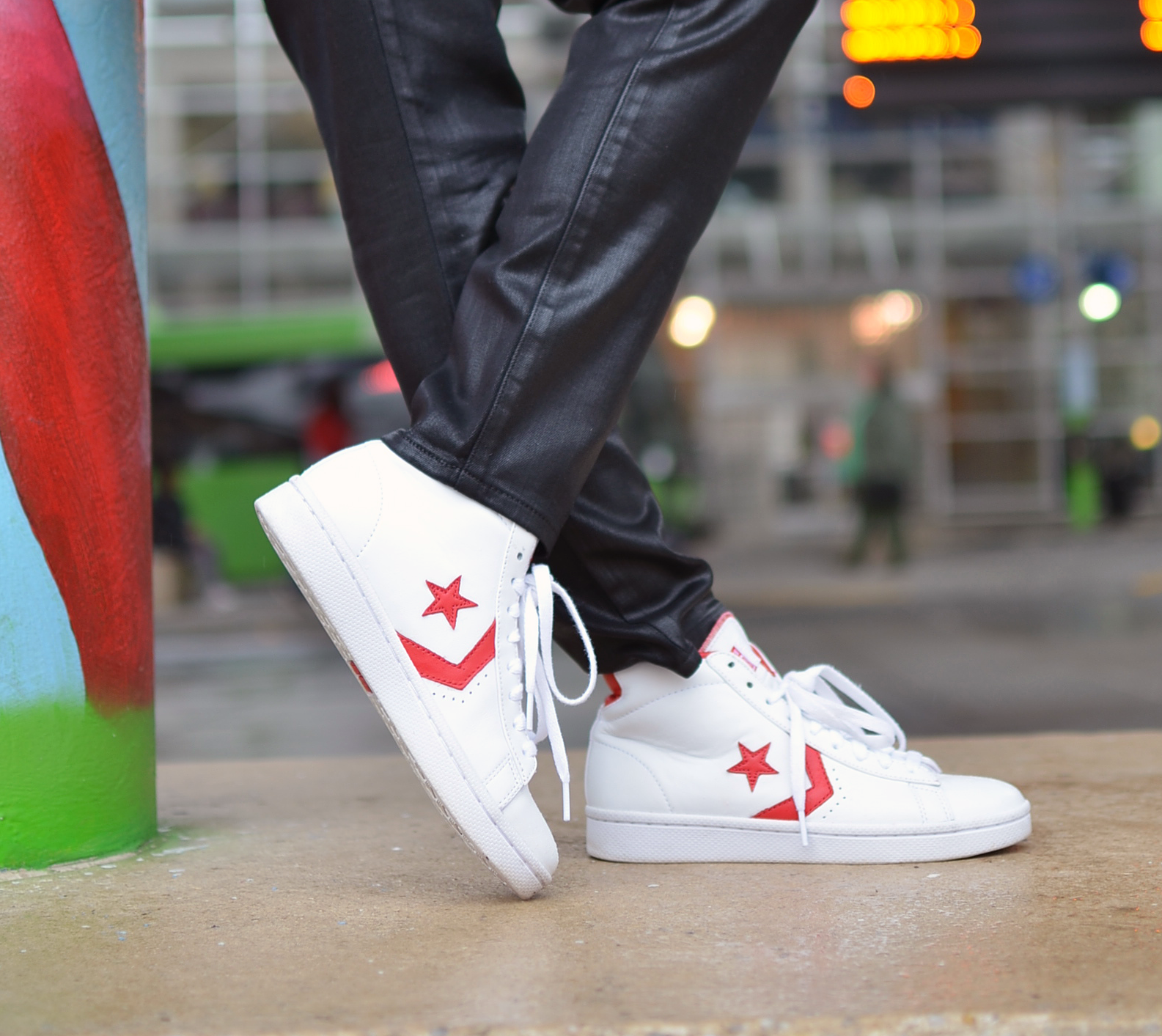 Converse pro leather white sneakers 