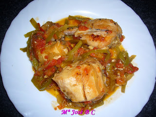 Pollo+en+salsa+con+verduras+%25281%2529.JPG