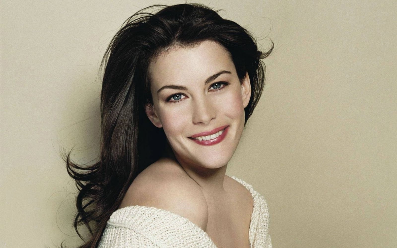 Liv Tyler Films Et Programmes Tv Chucky : Liv Tyler en vedette du remake du film original ? - Fucking