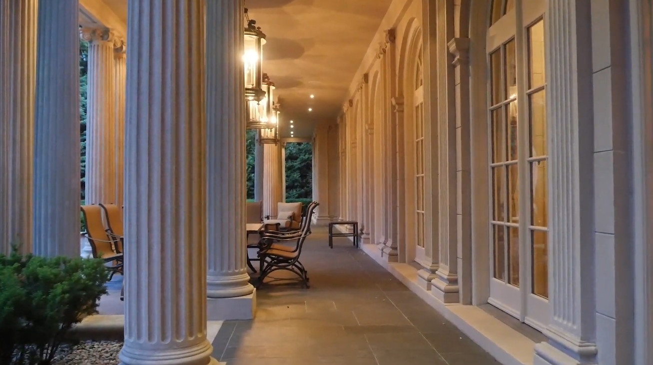 Luxury Mansion Interior Design Tour vs. 489 Lakeshore Road East, Oakville, ON - Sotheby's International Realty Canada