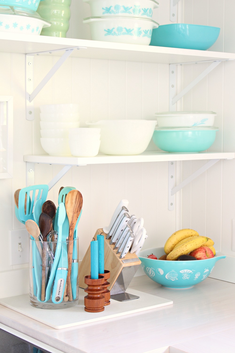 20 Gorgeous Turquoise Kitchen Accessories to Love | Dans ...