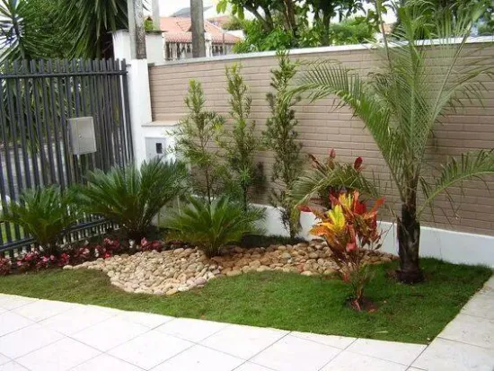 taman minimalis di depan rumah