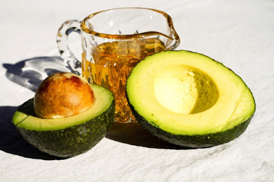 How To Make A Face Mask With Avocado