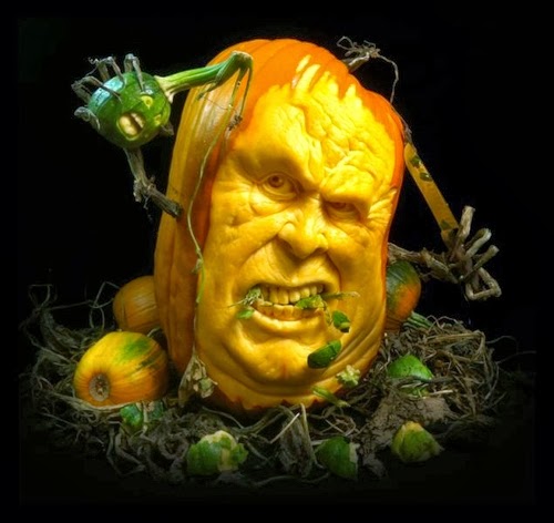 10-Halloween-The-Pumpkins-Villafane-Studios-Ray-Villafane-Sculpting-www-designstack-co