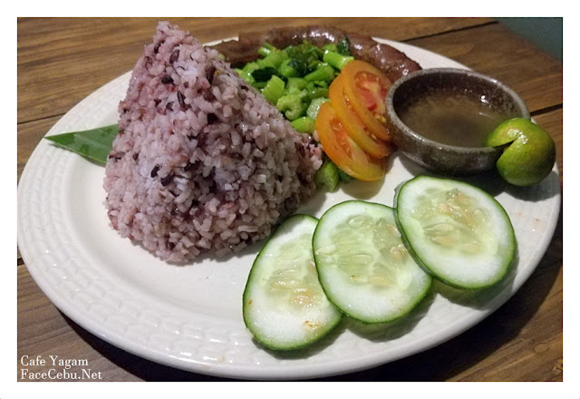 Yagam Sausage with Red Rice