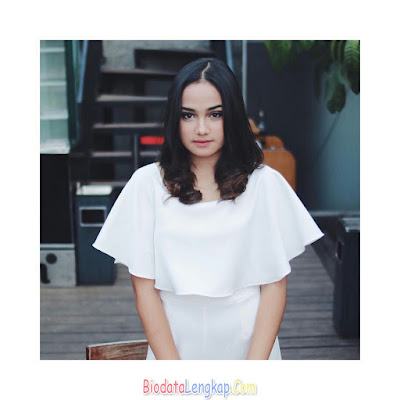 Foto Syifa Hadju Foto Syifa Hadju foto terbaru