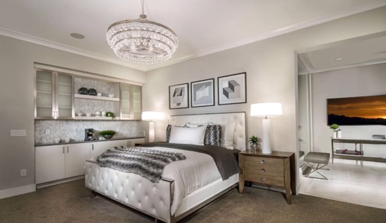 24 Photos vs. Las Vegas Reverence Collection VI Home Interior Design Tour