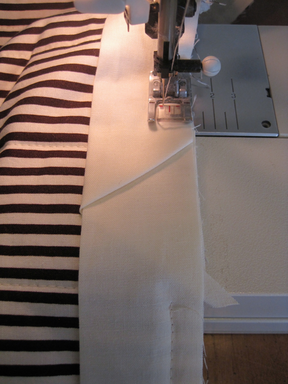 The Project Lady Tutorial for Twin Bedspread with Binded Edges