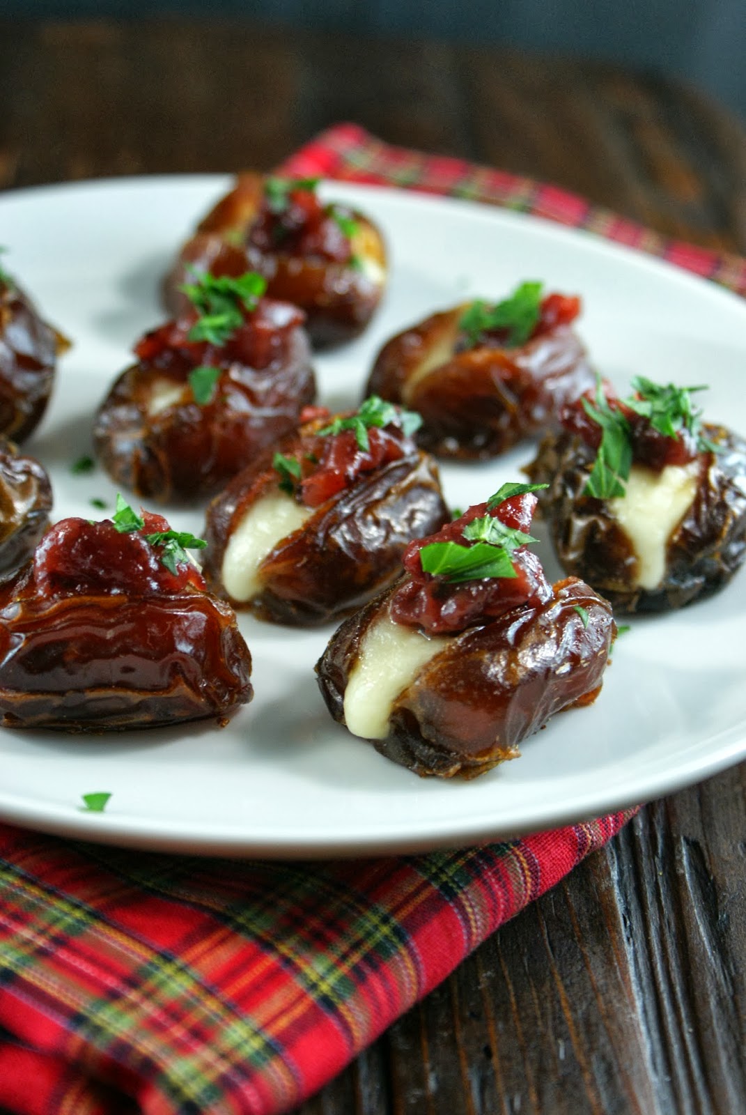 authentic-suburban-gourmet-chutney-and-cheese-stuffed-dates-friday