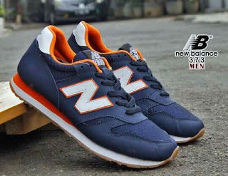 Sepatu Artis Korea New Balance Sepatu Yang Sering Dipakai Artis Korea Kpop Style