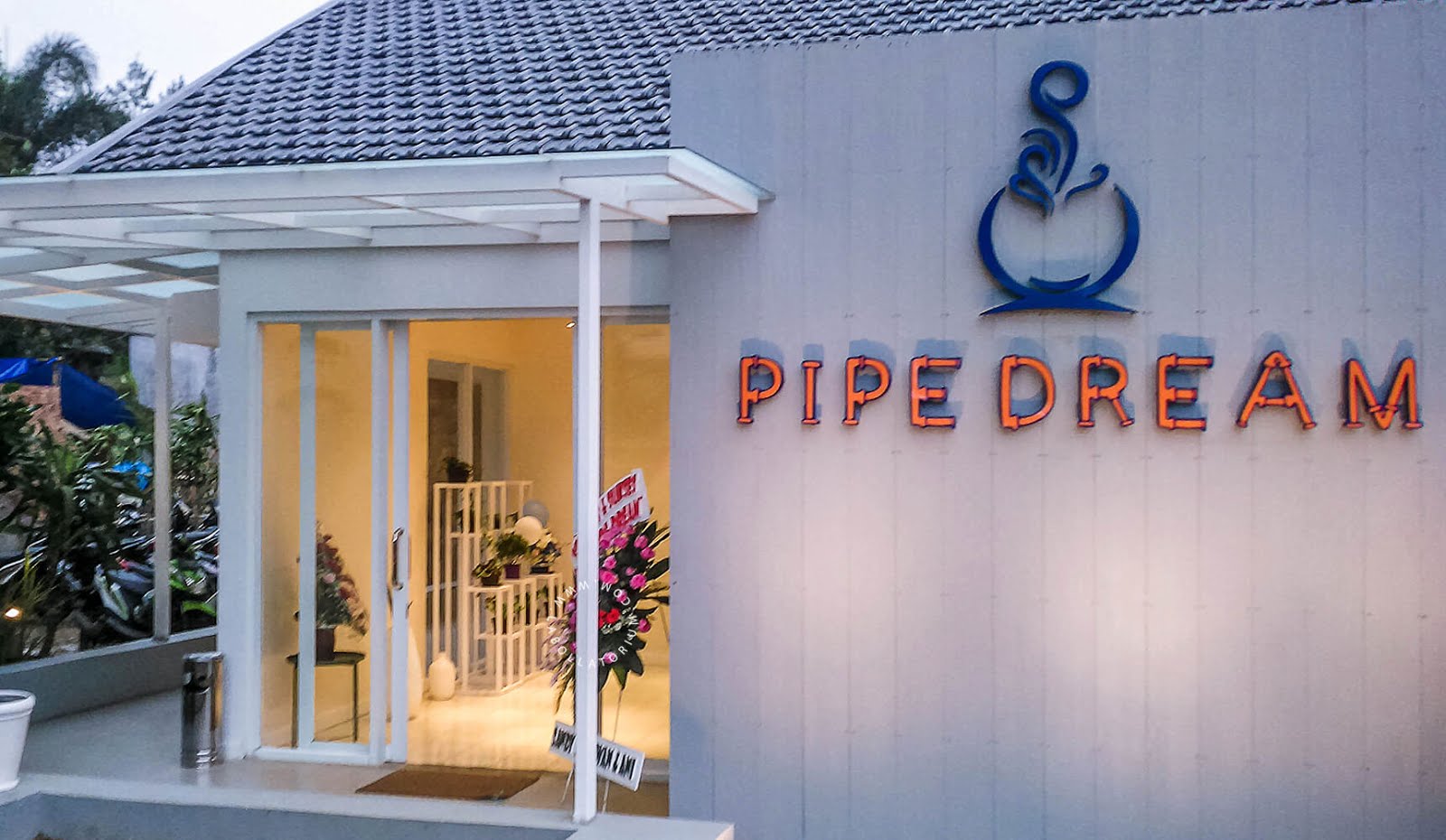 LABOLLATORIUM Pipe Dream Tempat Nongkrong Terbaru, Sedang Hitz di