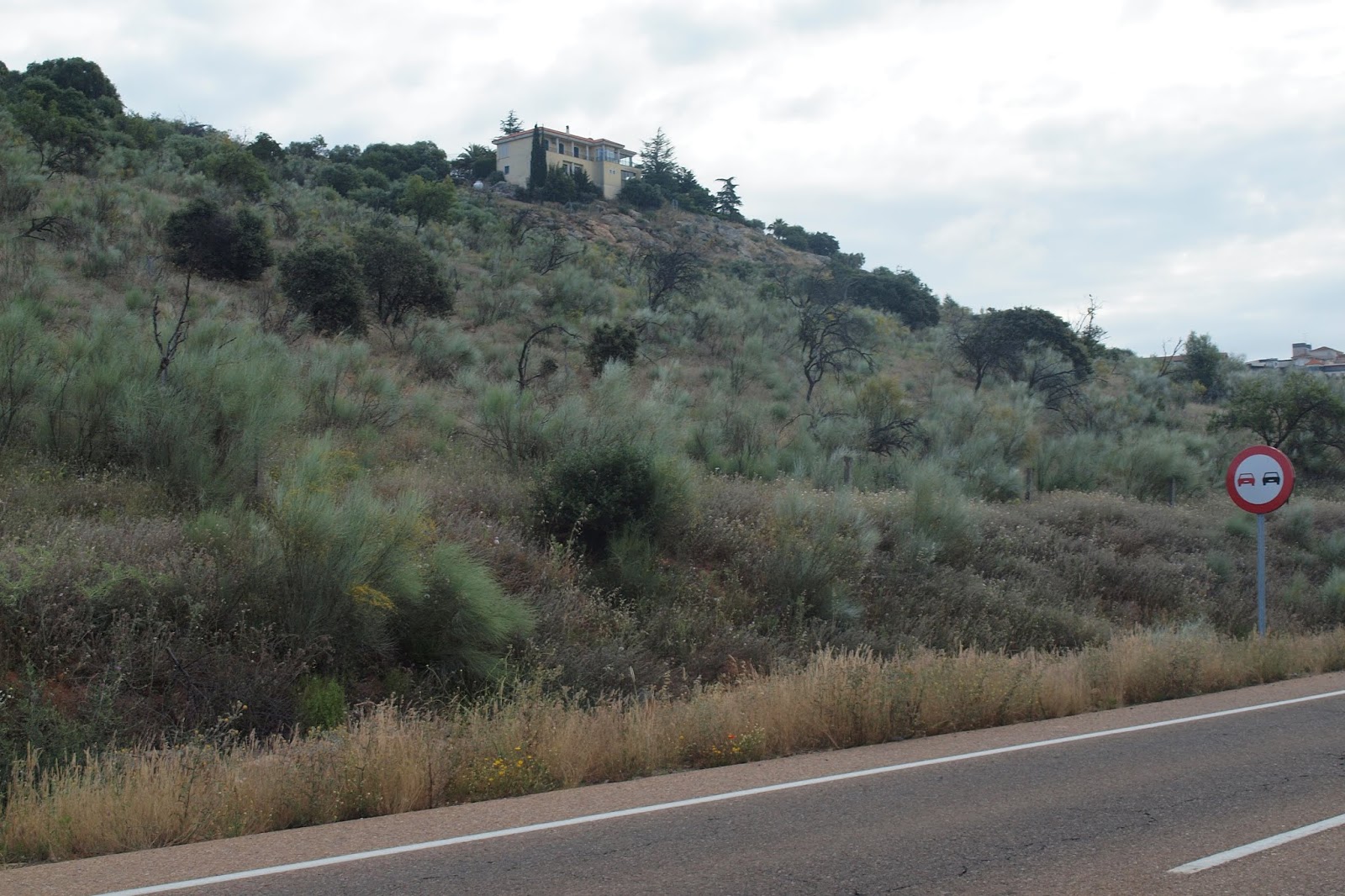 GEOLOGÍAS DE EXTREMADURA Reptación en la ladera del Quinto Cecilio