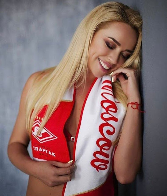 Με sexy φωτογραφίες πανηγυρίζει η Yuliana Tretyak το πρωτάθλημα που κατέκτησε η Σπαρτάκ Μόσχας