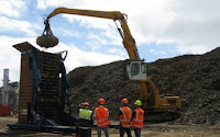 To Load 500 ton of Scrap Metal Using a Single A-Ward Container Loader