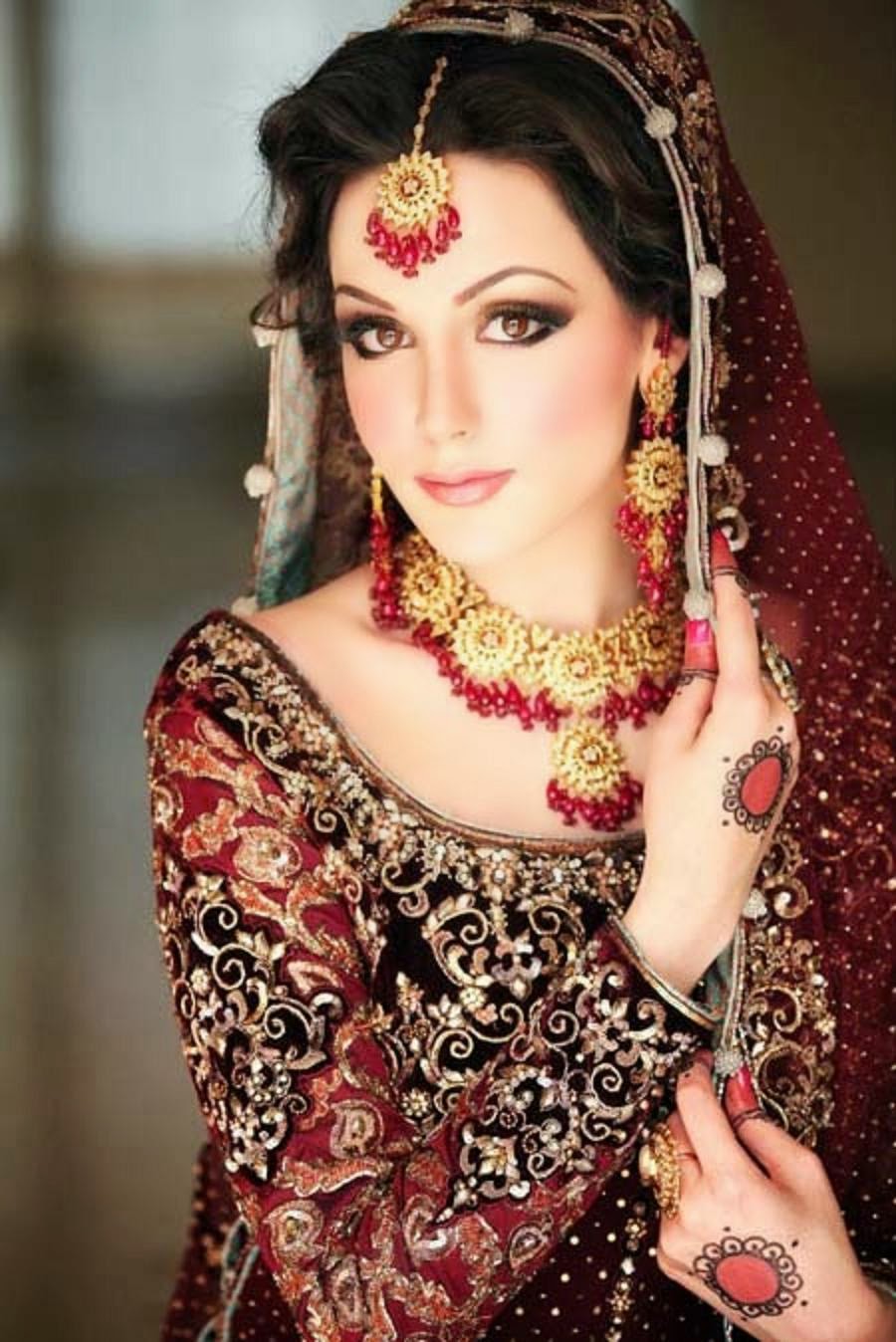 Beautiful Eye Make-Up Ideas For Your Inspirations Beautiful Eye Make-Up Ideas For Your Inspirations