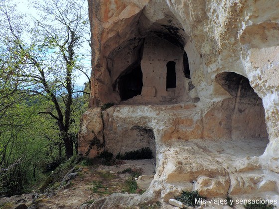 Cueva de Santorkaria, Laño, Condado de Treviño Cueva de Santorkaria, Laño, Condado de Treviño