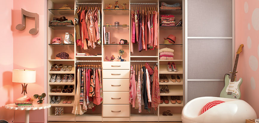 http://4.bp.blogspot.com/-uOphoJeBfcs/Ti7SBFiHV6I/AAAAAAAABDY/1Afj_plA5FY/s1600/closets-para-ninos-closets-modernos-closets-boys.jpg