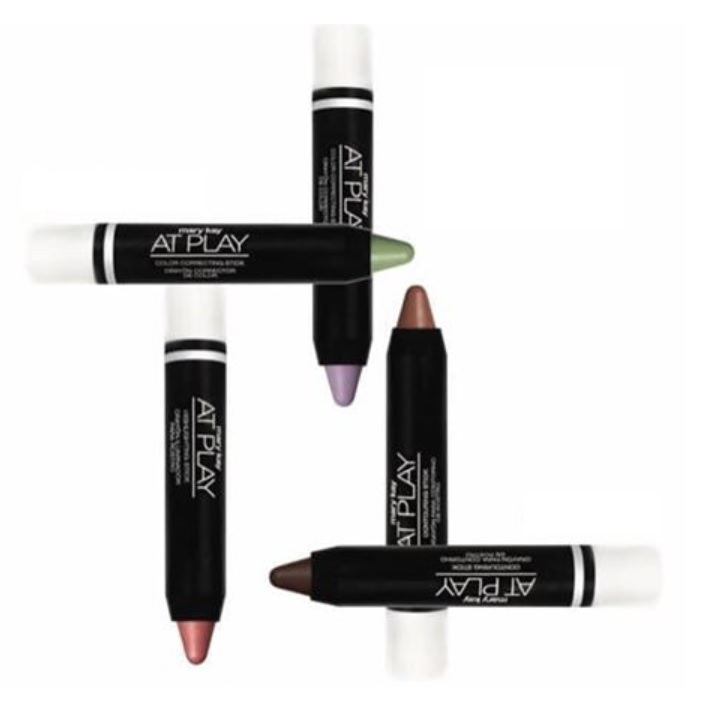 Correct, contour and hightlight with new Mary Kay At Play Makeup Sticks