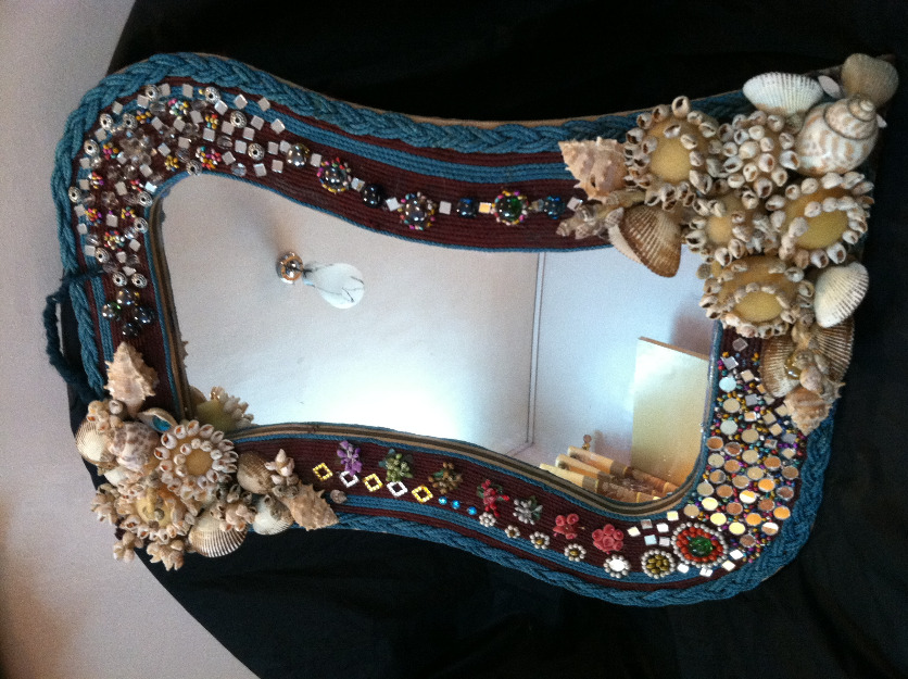 WALL HANGING HANDICRAFT MIRROR HANDICRAFTS OF PAKISTAN